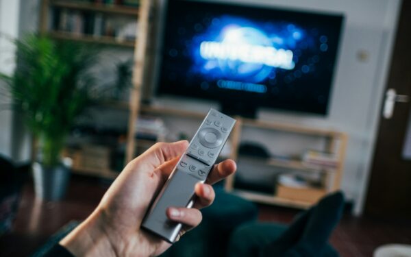 Ką žiūrėti, kai turite tik valandą: 9 įtraukiantys trumpi kino kūriniai greitam poilsiui