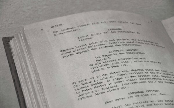 Kaip aktoriai perima literatūros personažus kine: nuo knygos puslapio iki gyvo žmogaus ekrane