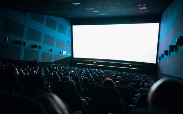Kaip veikia kino kamejos: trumpi pasirodymai, kurie per kelias sekundes gali perimti viso filmo dėmesį