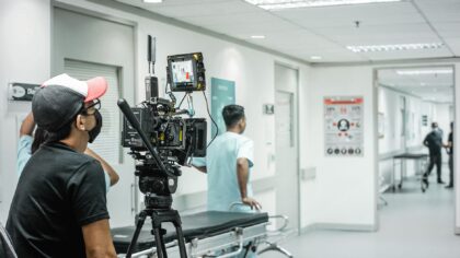 Kas yra kino long take: ilgo kadro magija, kuri be pjūvių prikausto žiūrovo dėmesį