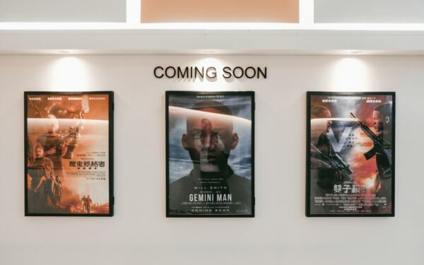Kas yra kino PG, R ar NC-17 reitingai: kaip amžiaus žymos iš tikrųjų veikia filmų žiūrėjimą