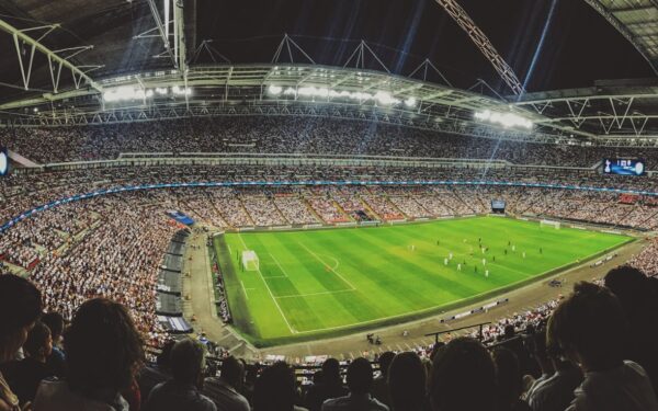 Ką žiūrėti, kai trūksta sporto azarto: 9 kino idėjos nuo ramios dramos iki įtemptų finalų