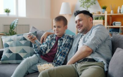 Ką žiūrėti kartu su paaugliais: 9 kino idėjos, padedančios susikalbėti be moralizavimo