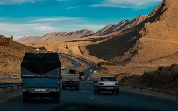Kaip gimė „road movie“: kelio filmai nuo ankstyvų holivudinių nuotykių iki šiuolaikinių klajūnų istorijų