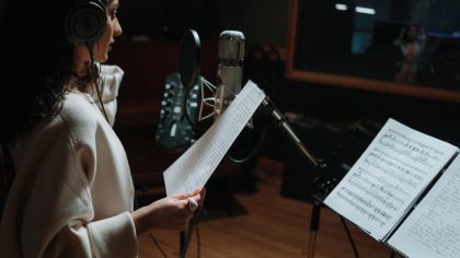 Nuo pianisto salėje iki „Spotify“ grojaraščių: kaip kino muzika tapo atskira istorijų pasakotoja