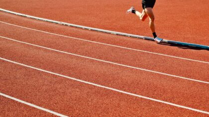 Sporto žanras kine: kuo išsiskiria šie pasakojimai ir kaip išsirinkti įtraukiančią istoriją