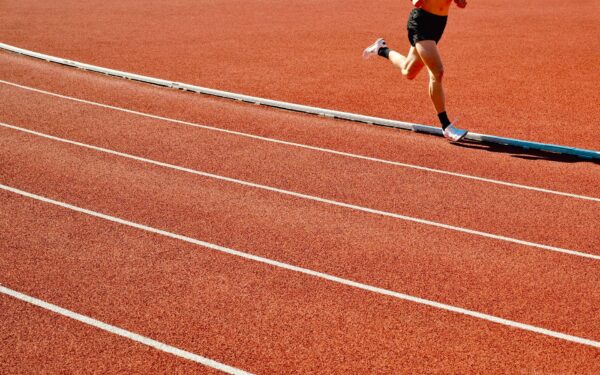 Sporto žanras kine: kuo išsiskiria šie pasakojimai ir kaip išsirinkti įtraukiančią istoriją